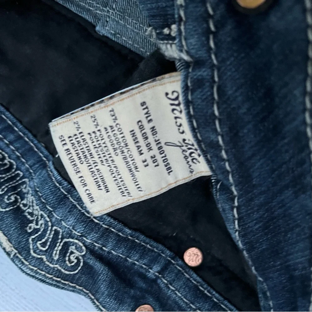 Miss Me Embellished Jeans with Rhinestone Details - Picture 12 of 13